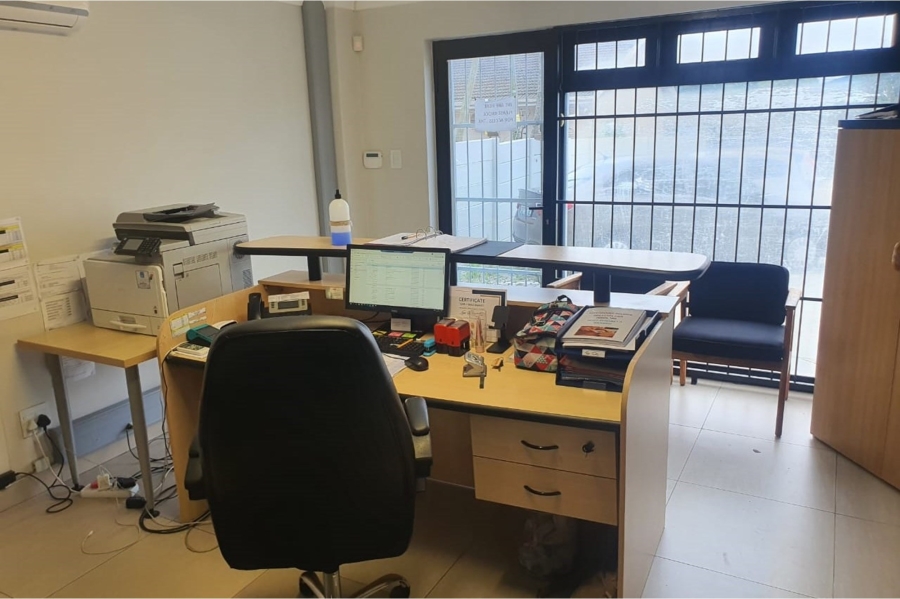 To Let commercial Property for Rent in Newton Park Eastern Cape